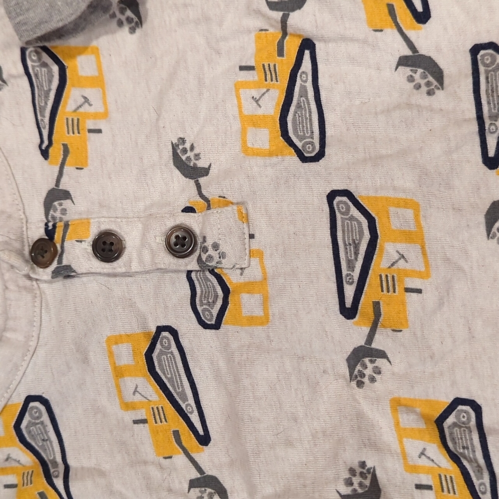 Boys 4t old Navy set - Picture 7 of 8